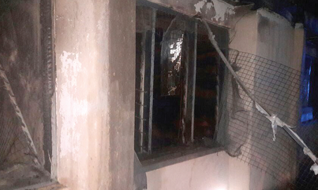 Fire razes down two Leklebi SHS blocks